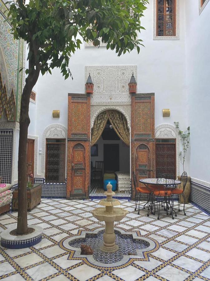 Riad Phoenix Fez Bagian luar foto